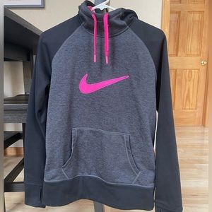 WOMENS NIKE HOODIE SIZE M